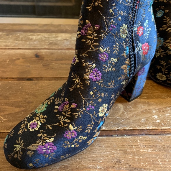 Booties | Embossed Floral - Picture 2 of 9